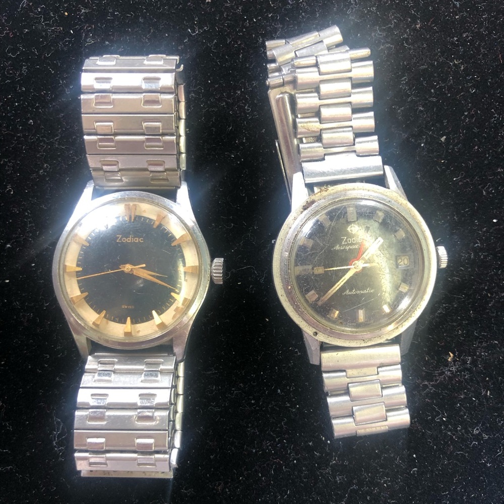 LOT OF TWO VINTAGE ZODIAC WATCHES